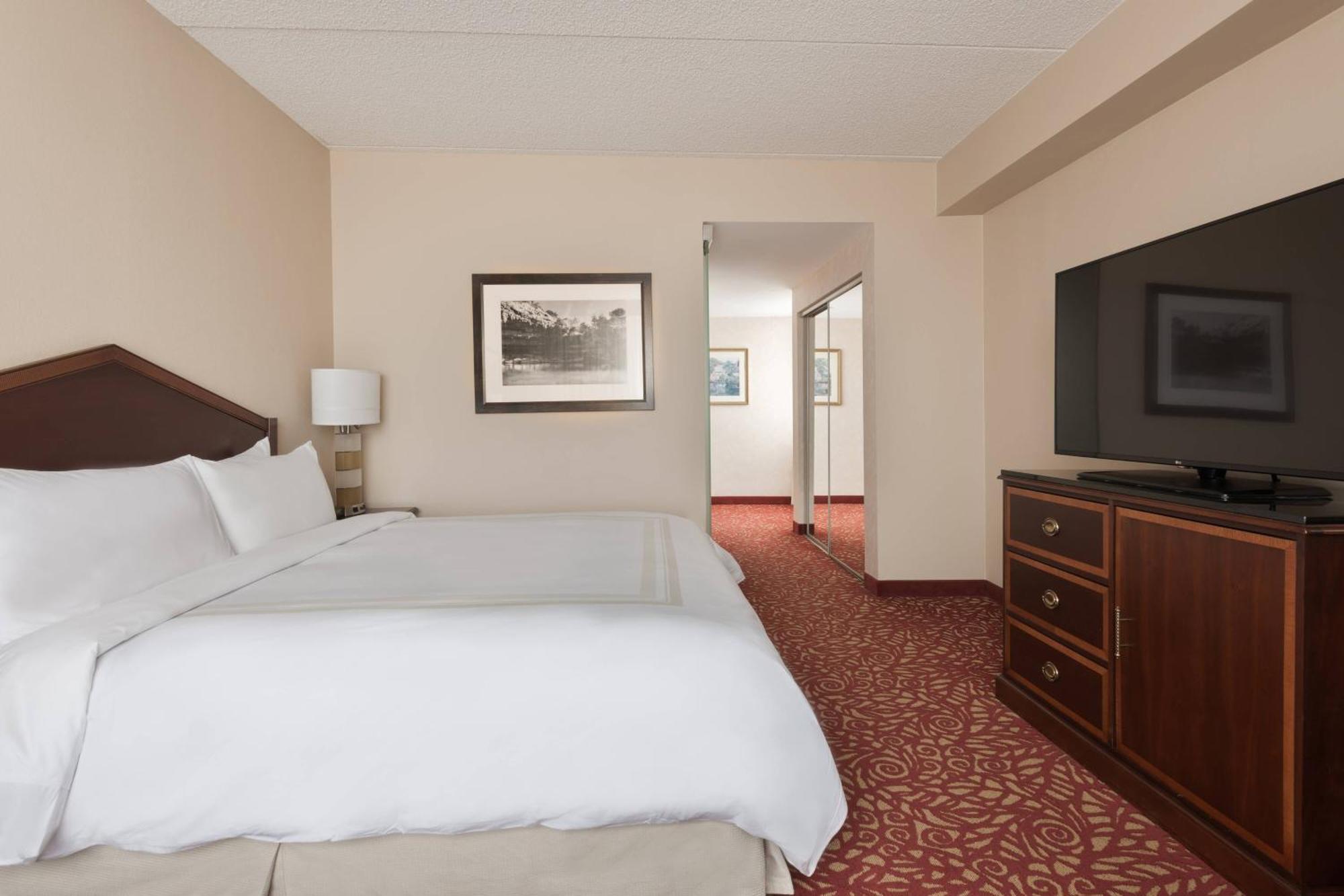 Columbus Airport Marriott Hotel Bagian luar foto